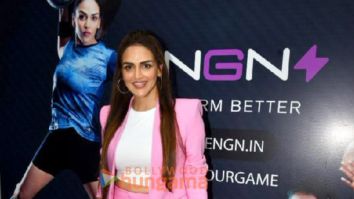 Photos: Esha Deol snapped attending a store launch in Bandra