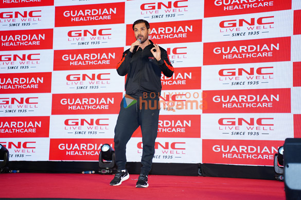 photos john abraham snapped attending the guardian live well event 2