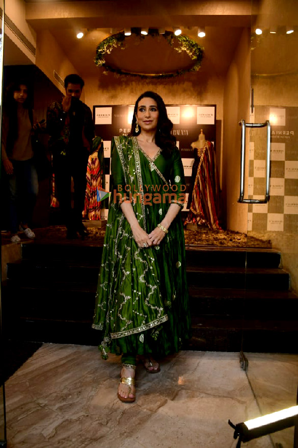 photos karisma kapoor snapped with designer punit balana at a studio in juhu 3