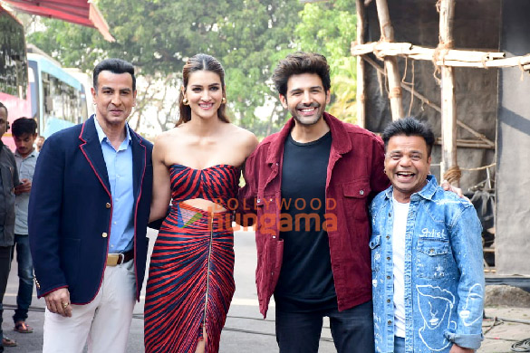 Photos: Kartik Aaryan, Kriti Sanon and the cast of Shehzada snapped promoting the film on sets of The Kapil Sharma Show | Parties & Events