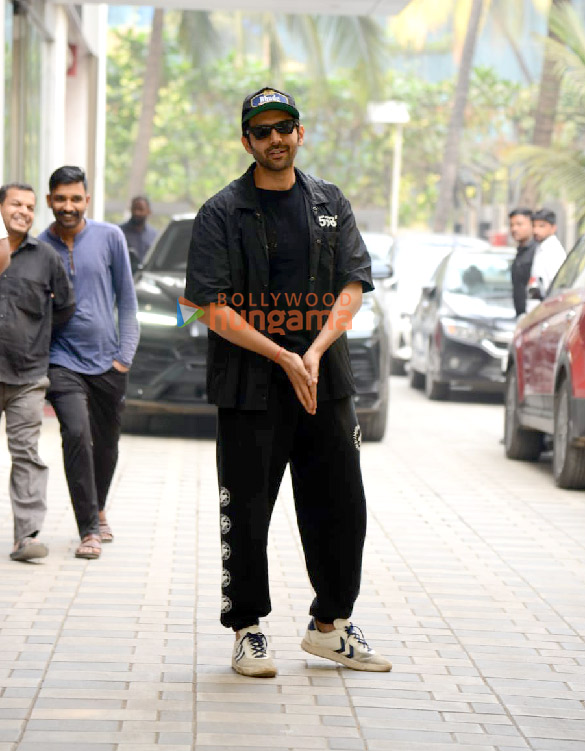 Photos: Kartik Aaryan and Diljit Dosanjh snapped at T-Series office in Andheri