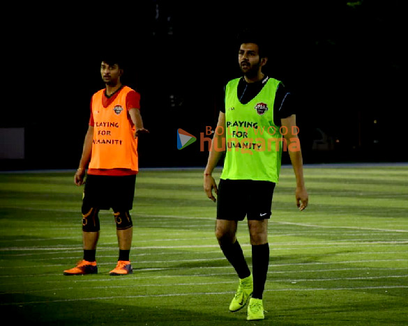 photos kartik aaryan snapped during a football match in juhu 3
