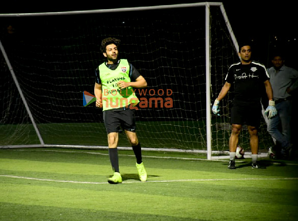 photos kartik aaryan snapped during a football match in juhu 5