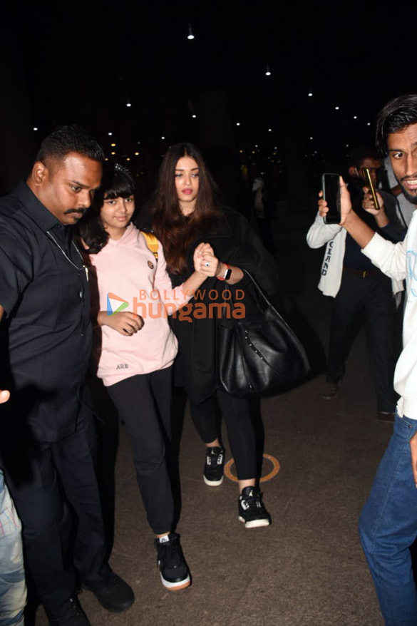 photos kiara advani sidharth malhotra aishwarya rai bachchan and others snapped at the airport 2