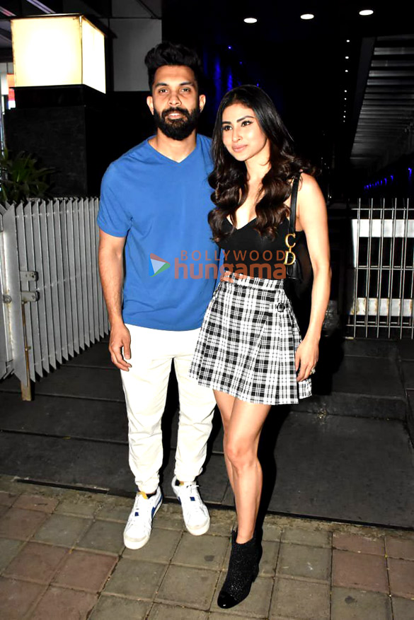 Photos Mouni Roy snapped with her husband at Bandra (1) | Suraj Nambiar ...