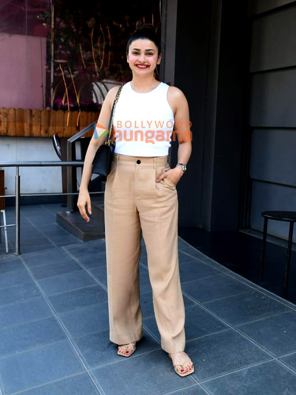 photos prachi desai snapped in juhu 3 2