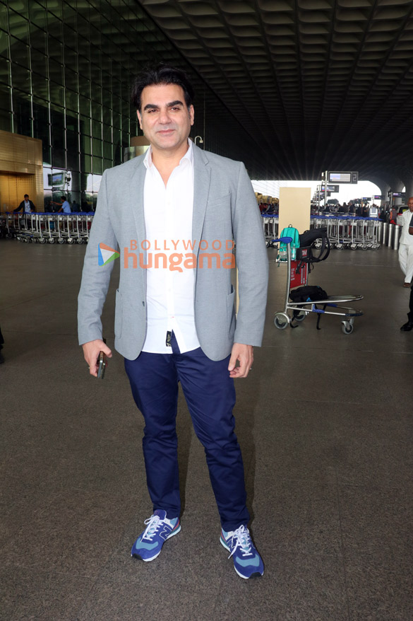 photos rakul preet singh kareena kapoor khan and arbaaz khan snapped at the airport 3