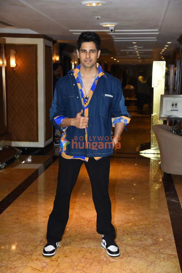 photos rashmika mandanna sidharth malhotra and others snapped promoting mission majnu 2