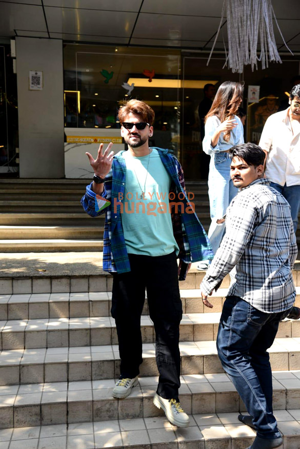 photos rhea chakraborty zaheer iqbal and pulkit samrat snapped in andheri 1
