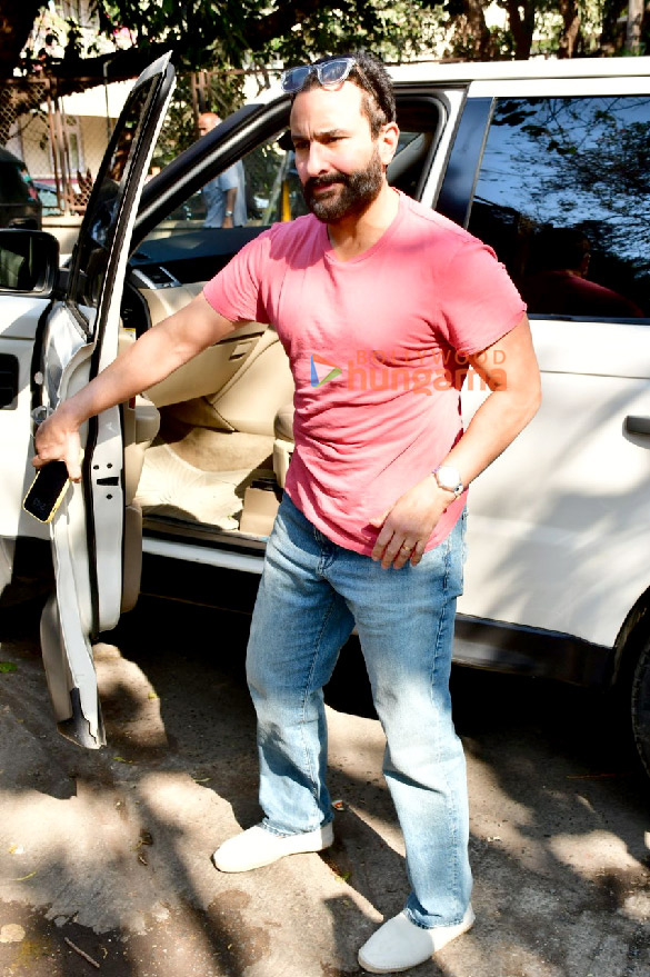 Photos: Saif Ali Khan spotted at a dubbing studio Photos: Saif Ali Khan spotted at a dubbing studio