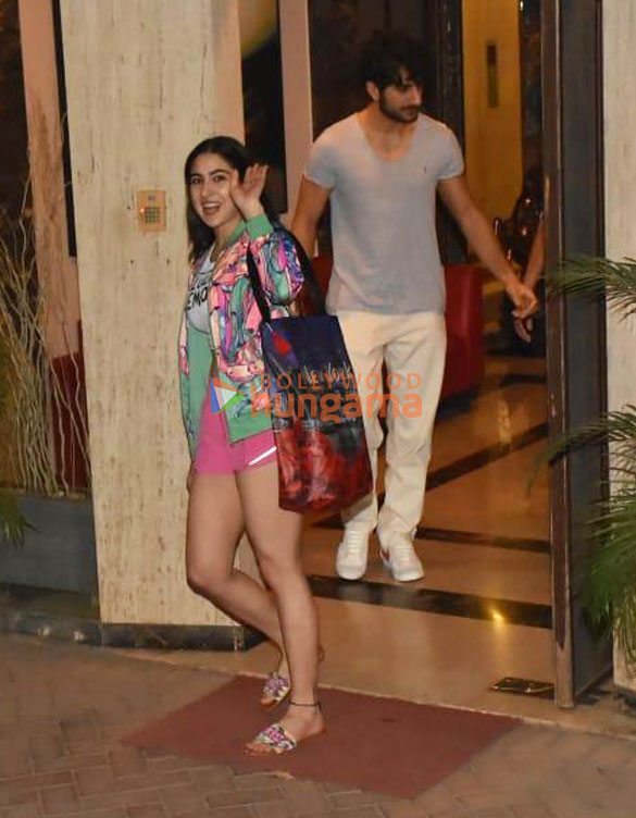 Photos: Sara Ali Khan and Ibrahim Ali Khan snapped at Saif Ali Khan and Kareena Kapoor Khan’s house in Bandra