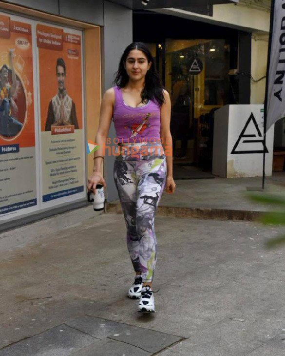 photos sara ali khan spotted outside the gym in bandra 2