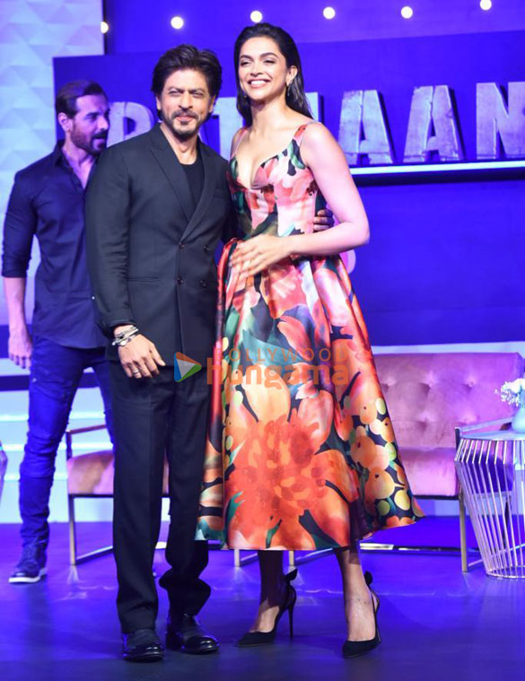 Photos: Shah Rukh Khan, Deepika Padukone, John Abraham and the team attend the press conference and success celebration of Pathaan