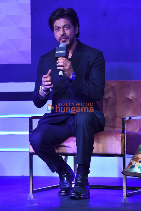 photos shah rukh khan deepika padukone john abraham and the team attend the press conference and success celebration of pathaan more 6