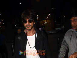 Photos: Shah Rukh Khan snapped at the airport
