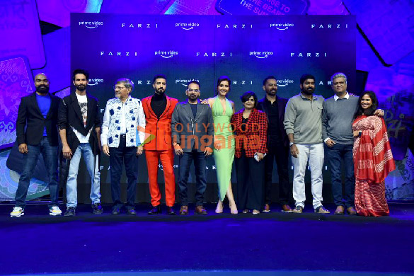 photos shahid kapoor vijay sethupathi and others attend the trailer launch of amazon prime video series farzi 8