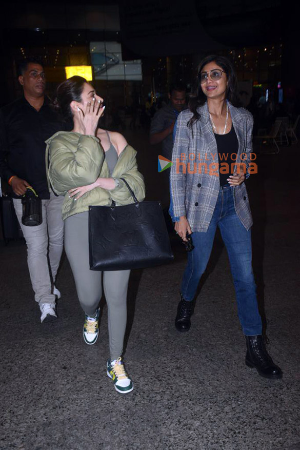 photos shilpa shetty and tamannaah bhatia snapped at the airport 4