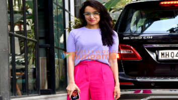 Photos: Shraddha Kapoor snapped at the Maddock office