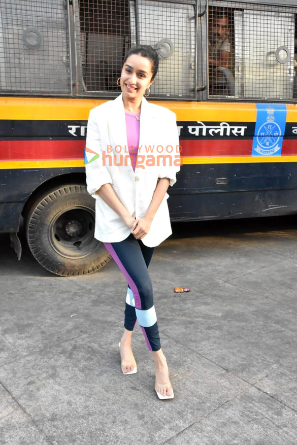 Photos: Shraddha Kapoor spotted in Bandra