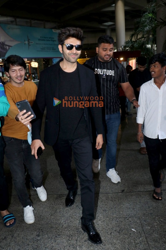 photos sidharth malhotra shefali jariwala krystle dsouza and others snapped at the airport1