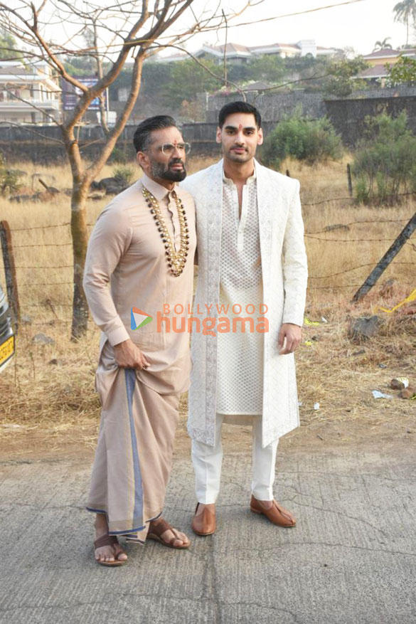 photos suniel shetty and ahan shetty meet media post kl rahul athiya wedding 4