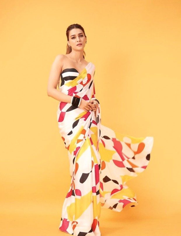 Quirky prints are making their mark in 2023! Sayani Gupta to Kriti Sanon show us how to style them right 