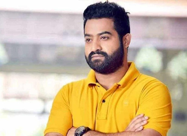 RRR actor Junior NTR gets mobbed in Los Angeles ahead of 80th Golden Globe Awards : Bollywood News