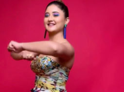 Rashami Desai looks effortlessly beautiful in multicolored outfit