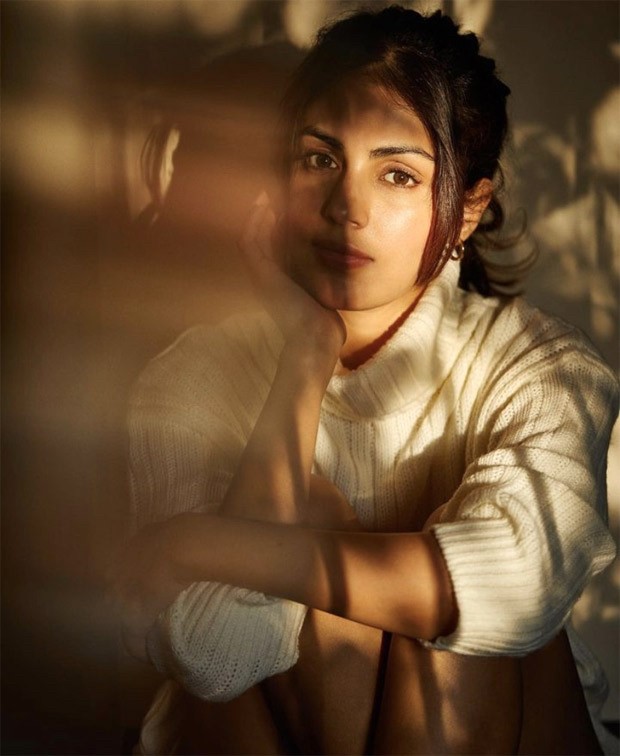 Rhea Chakraborty is our Tuesday mood in these fun, light, and warm pictures! : Bollywood News 3 Rhea Chakraborty is our Tuesday mood in these fun light and warm pictures 1