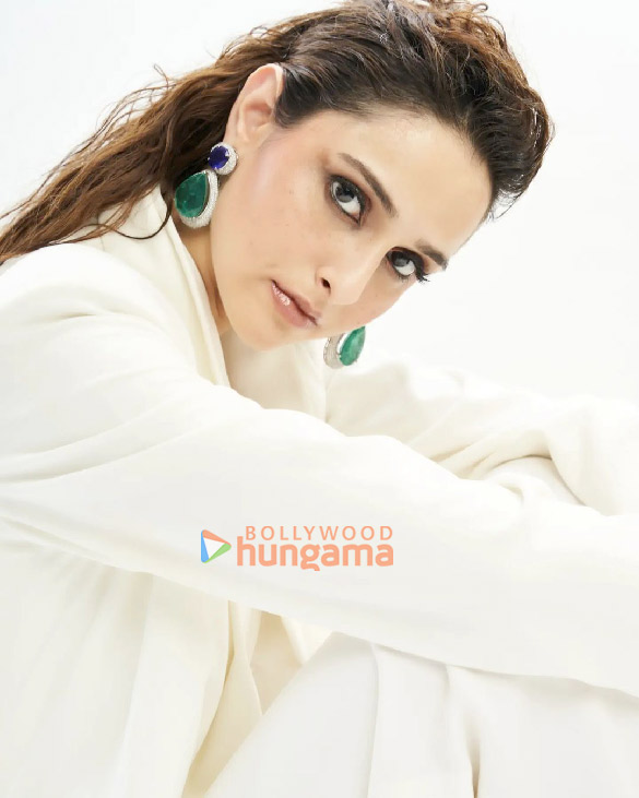 sadia khateeb 2 8