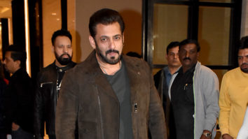 Salman Khan poses for paps as he attends Subhash Ghai’s birthday bash