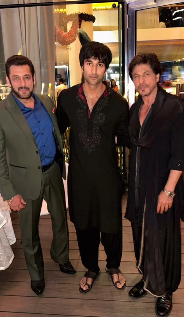 Shah Rukh Khan and Salman Khan strike a pose; Meezaan Jaffery expresses excitement for Pathaan, see photo 