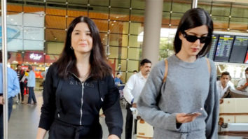 Shanaya and Maheep Kapoor look beautiful as they get papped at the airport sporting casual looks