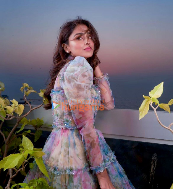 shriya saran 4 18
