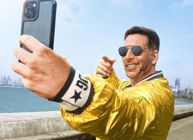 Akshay Kumar breaks Guinness World Record for ‘most self-portrait photographs' aka selfies taken in three minutes
