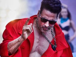 Akshay Kumar’s rockstar look breaks internet; registers 1M+ likes on Instagram in a couple of hours