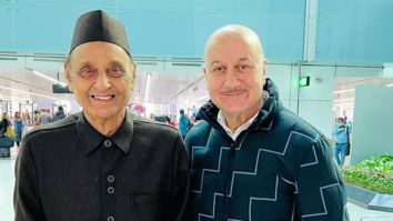 Anupam Kher expresses his happiness as he shares a picture with Dr. Karan Singh; see photo