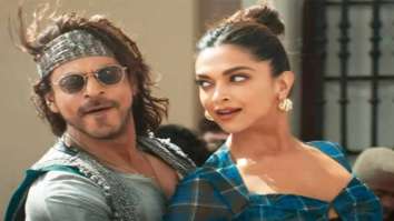 #AskSRK: Shah Rukh Khan responds to Twitter user who asks about real collections of Pathaan: “5000 crores Pyaar. 3000 crore Appreciation. 3250 crores hugs”