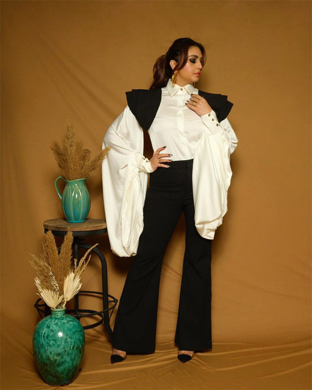 Follow in Huma Qureshi's footsteps to instantly glam up a timeless monochromatic ensemble 