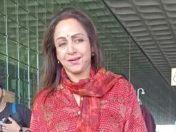 Hema Malini smiles for paps as she gets clicked at the airport