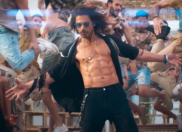 Pathaan: Shah Rukh Khan felt shy to flaunt his eight-pack abs in 'Jhoome Jo Pathaan'; says he is 'very happy now when youngsters, my kids see me on screen and say damn cool body papa' Pathaan: Shah Rukh Khan felt shy to flaunt his eight-pack abs in 'Jhoome Jo Pathaan'; says he is 'very happy now when youngsters, my kids see me on screen and say damn cool body papa'