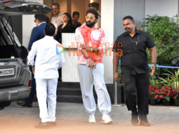 Photos: Abhishek Bachchan, Aishwarya Rai Bachchan and others snapped at the airport