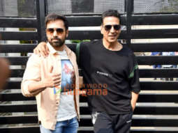 Photos: Akshay Kumar and Emraan Hashmi spotted at the Kalina airport promoting selfiee