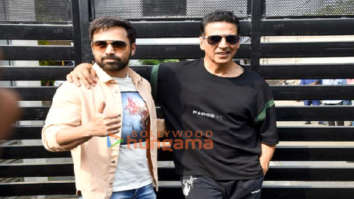 Photos: Akshay Kumar and Emraan Hashmi spotted at the Kalina airport promoting selfiee