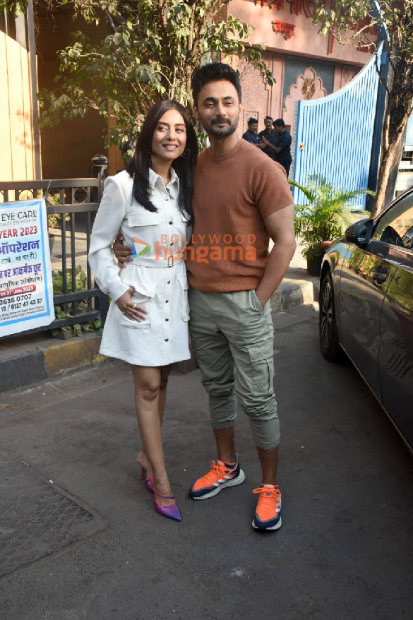 photos amrita rao snapped with husband rj anmol 1