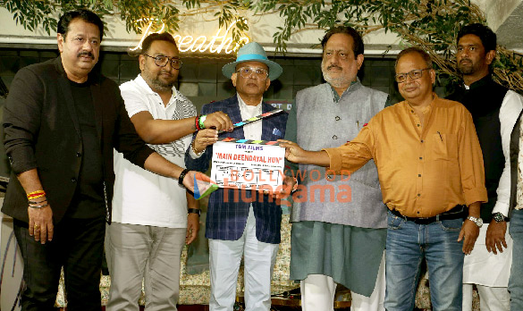Photos: Annu Kapoor and crew of Main Deendayal Hun attend the film’s muharat shot Photos: Annu Kapoor and crew of Main Deendayal Hun attend the film’s muharat shot