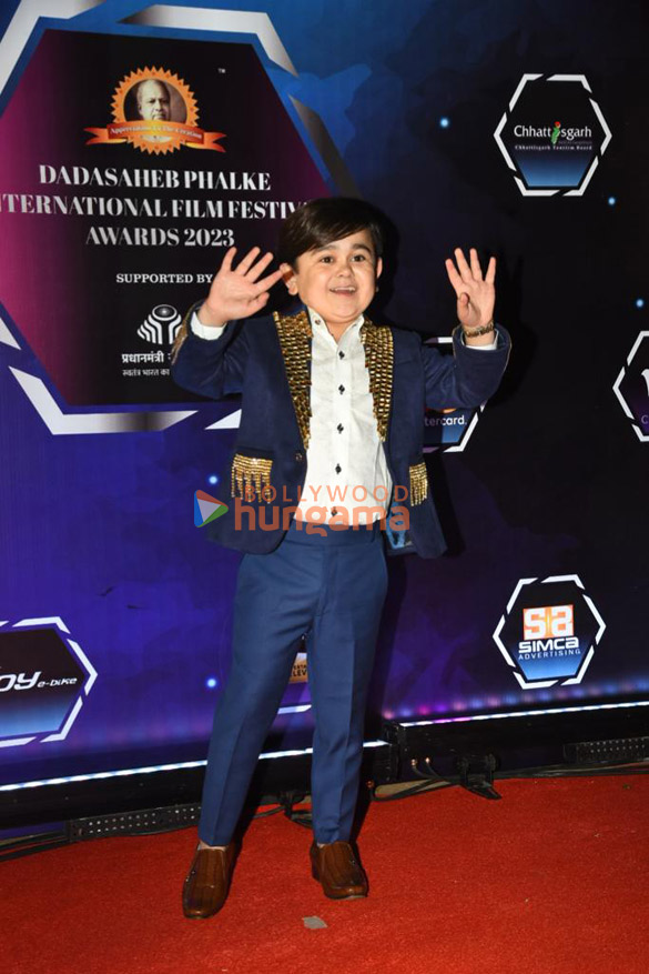 photos celebs grace the dadasaheb phalke international film festival awards 2023 1001 4