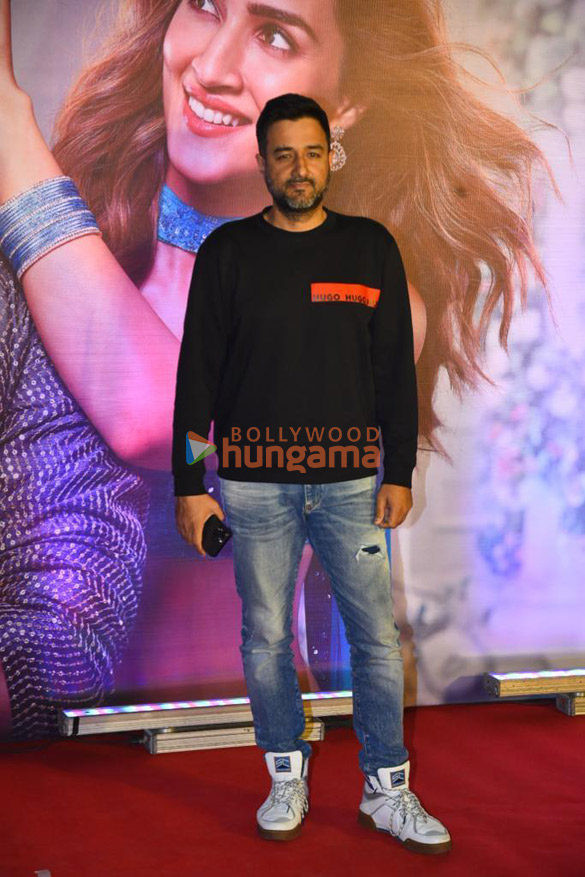 photos celebs grace the premiere of shehzada in juhu 121 2