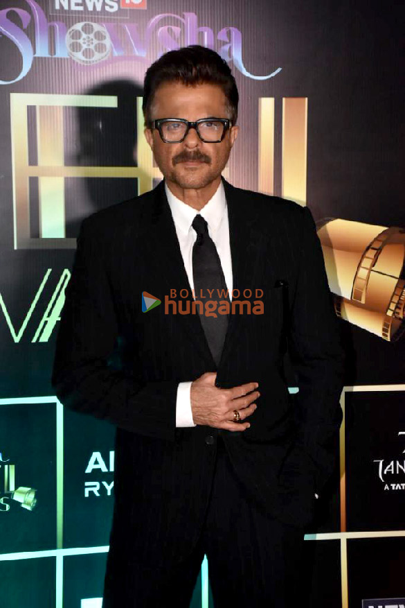 photos celebs grace the red carpet of news18 showsha reel awards 2023 new 6