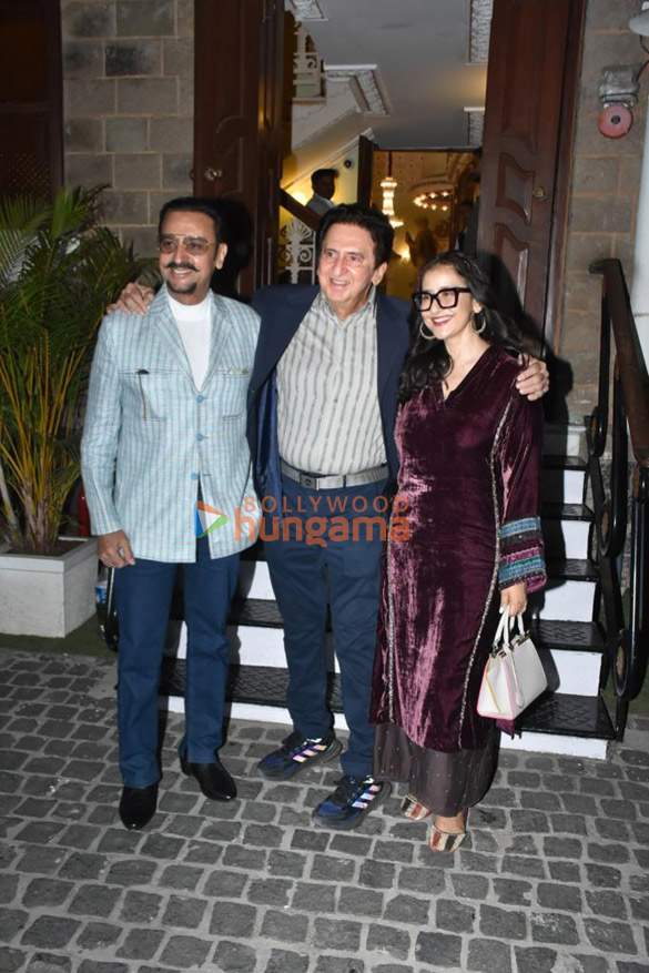 photos kailash surendranath sonali bendre and others attend manch pravesh event in mumbai 5